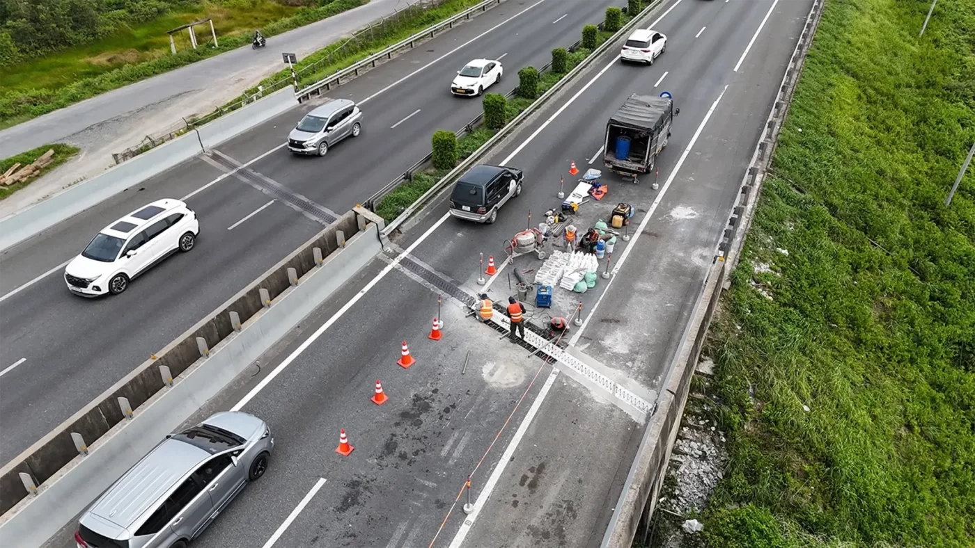 Cao tốc TP HCM – Trung Lương rào chắn sửa chữa, dự kiến hoàn thành giữa tháng 9